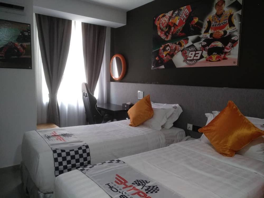 Hype Motorsports Hotel Port Dickson Extérieur photo