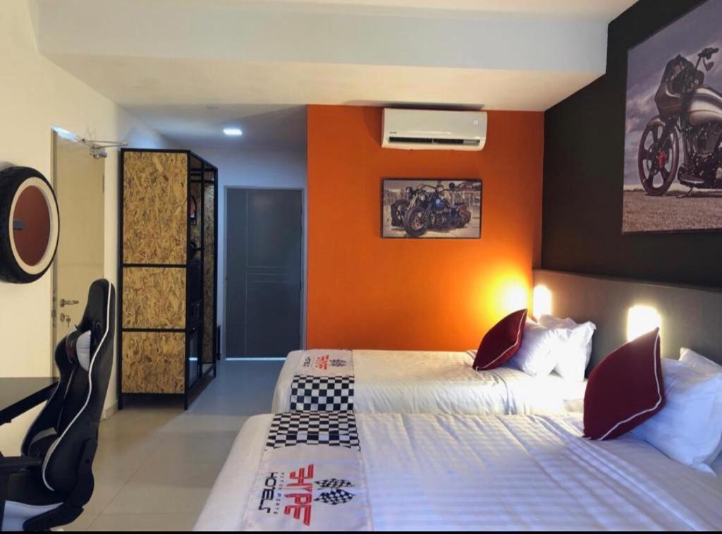 Hype Motorsports Hotel Port Dickson Extérieur photo
