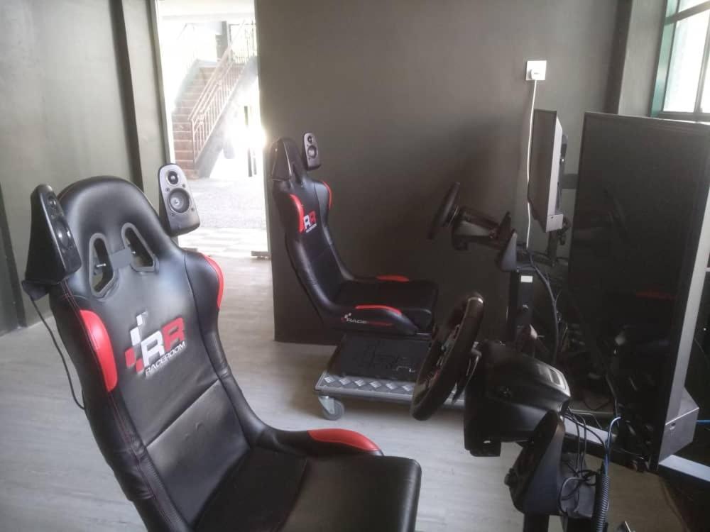 Hype Motorsports Hotel Port Dickson Extérieur photo