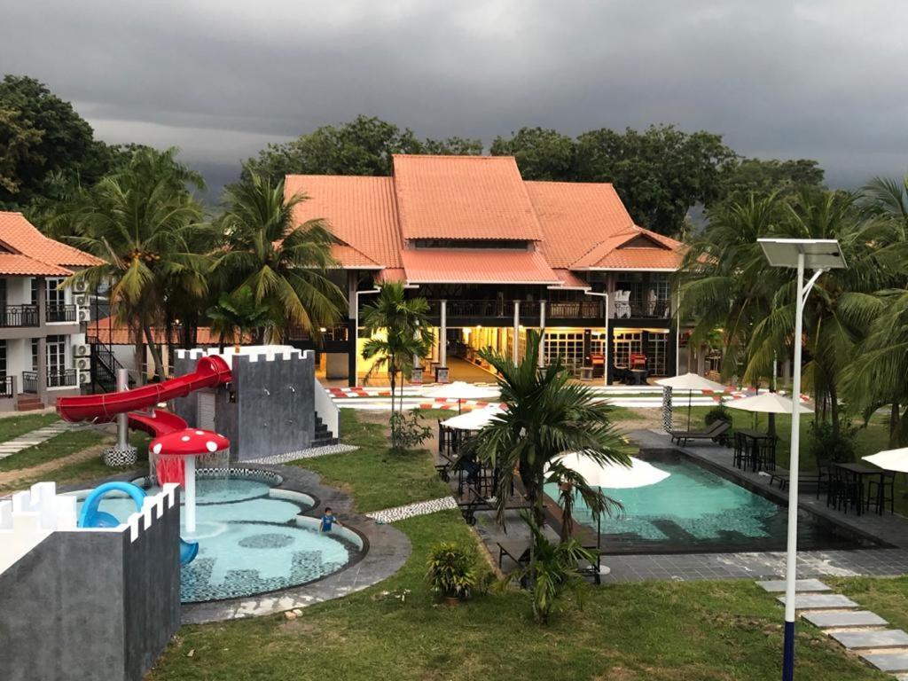 Hype Motorsports Hotel Port Dickson Extérieur photo